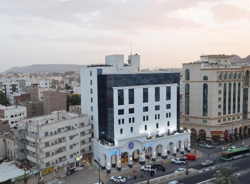 Zaha Al Munawara Hotel image 26