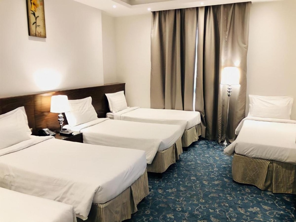 Quintuple Room (5 Adults)